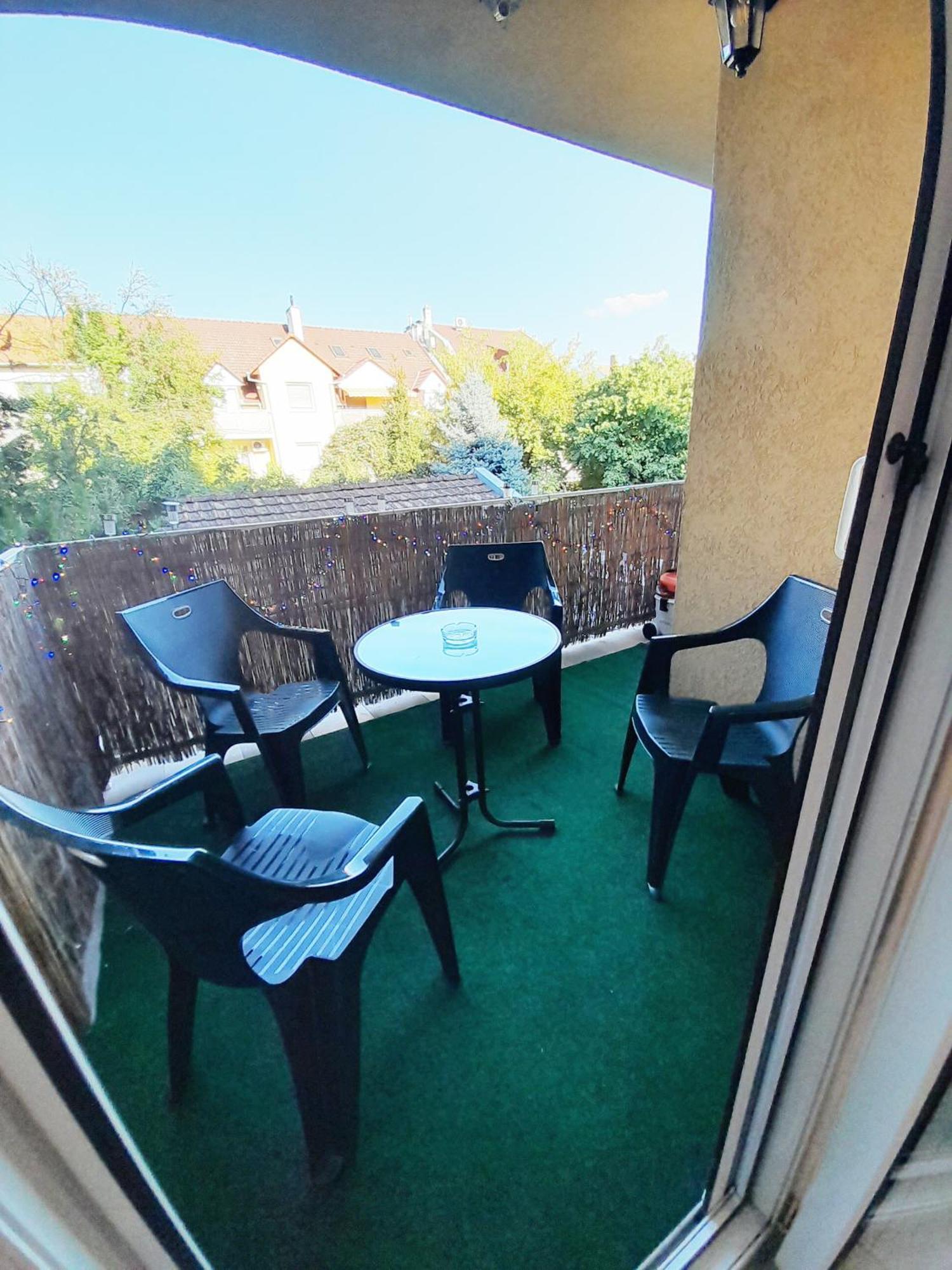 Balcony Apartman Сегед Экстерьер фото